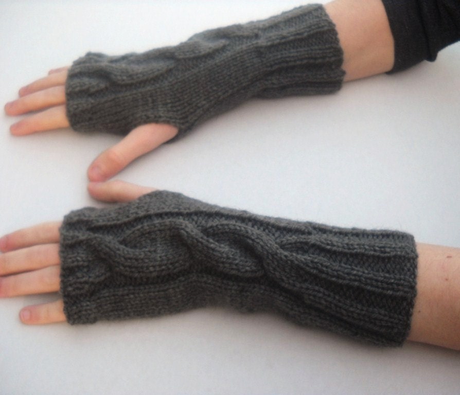 Grey Men's fingerless gloves wrist warmers cable knit Gray uketsypromo0313
