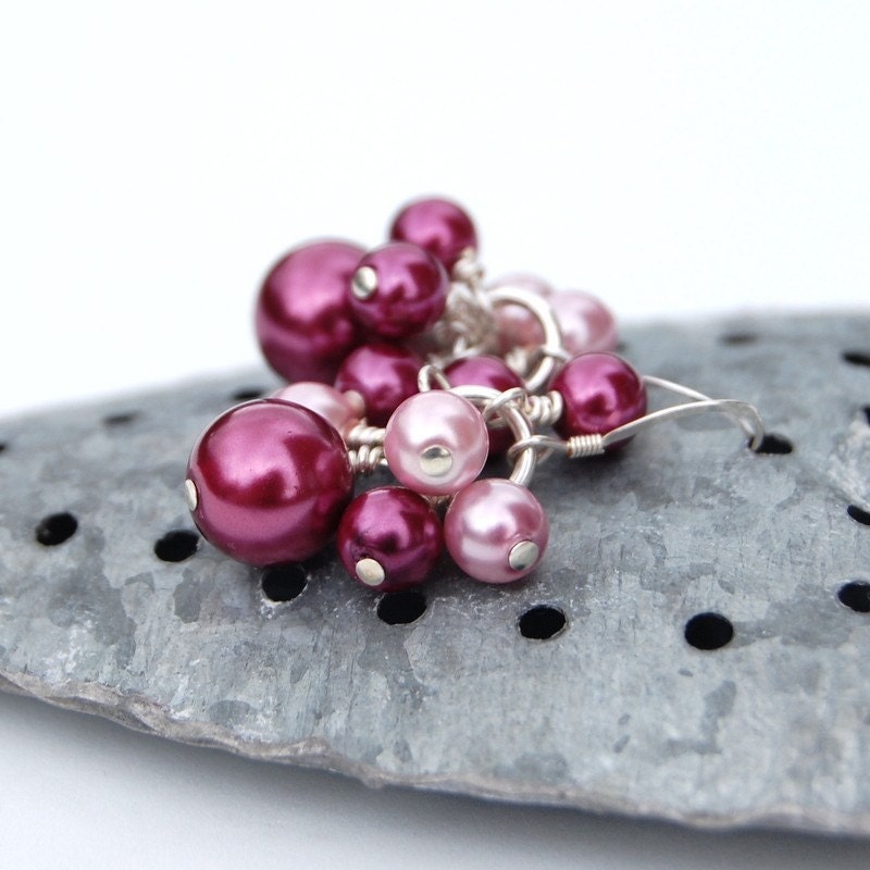 Pearl Bridesmaid Earrings, Raspberry and Pale Pink Pearl Cluster Earrings, Custom Colors, Bridal Jewelry, Gift for Her