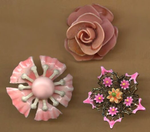 vintage single earring findings patina flowers plastic pastel pink colorful repurpose bridal celluloid enamel