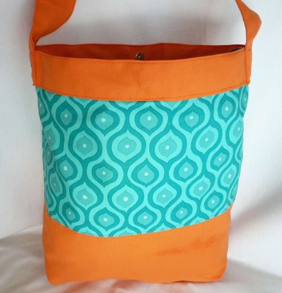 Shoulder Tote
