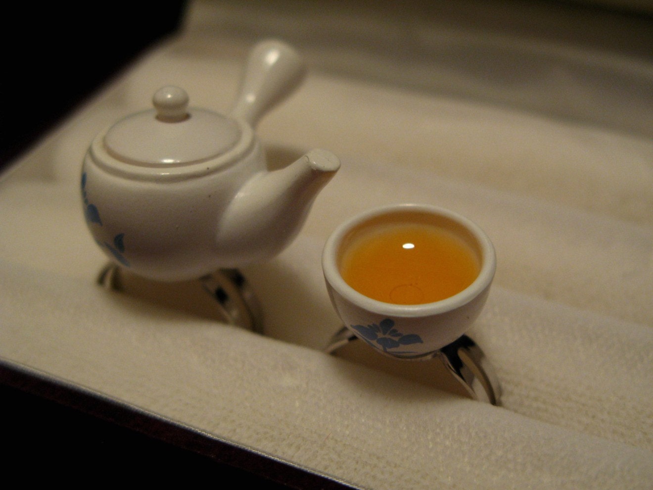 Asian Tea Cup and Teapot Rings Set
