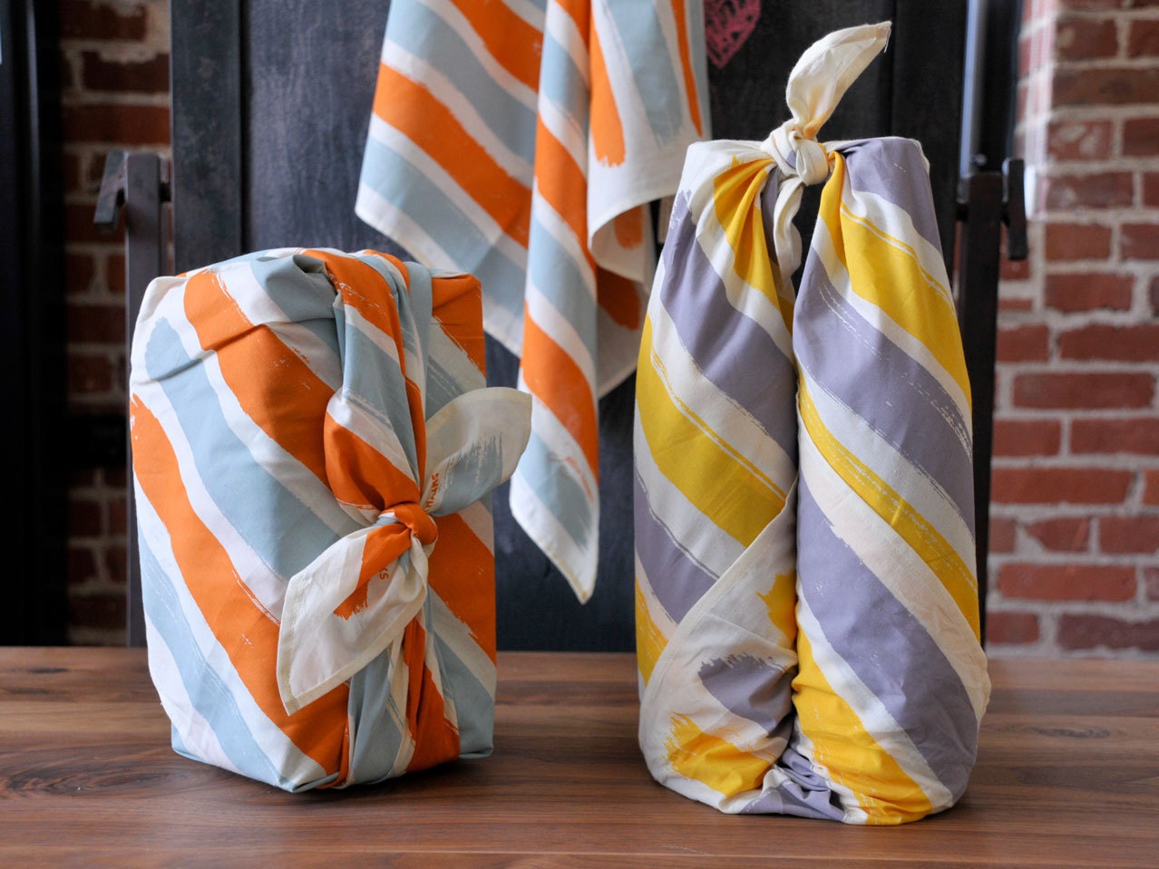 GIVE THANKS (Tangerine/Blue) Reusable Give Wrap