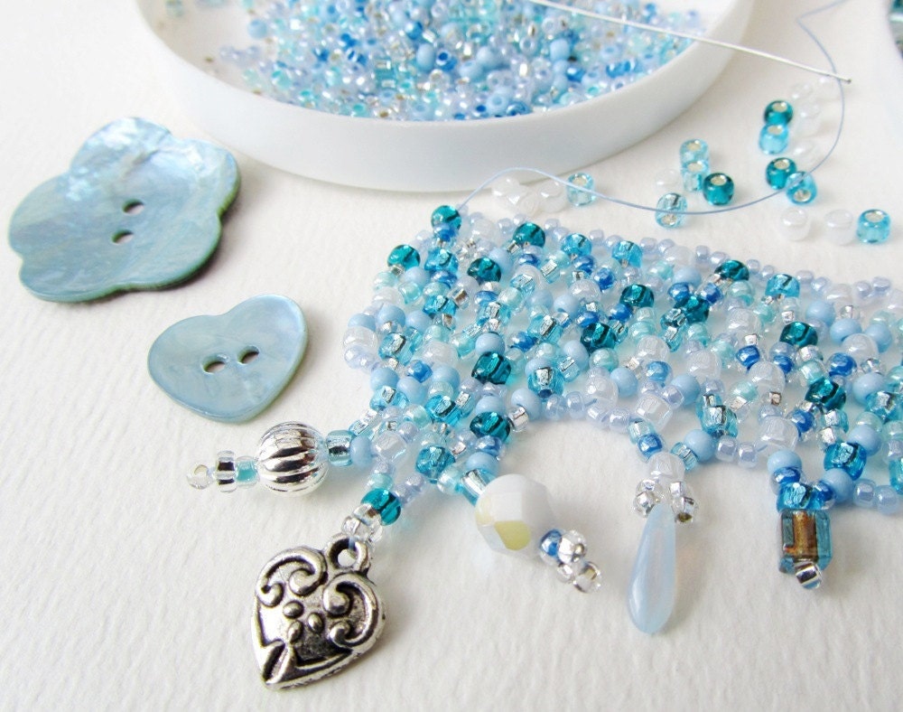 Necklace Kit, Marie Antoinette  - Pale Blue