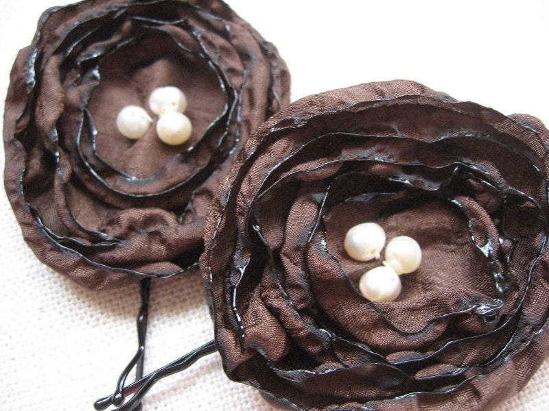 Brown Fabric Flower Bobby Pins, Chocolate Brown Hair Clips, Satin Fabric, Freshwater Pearls