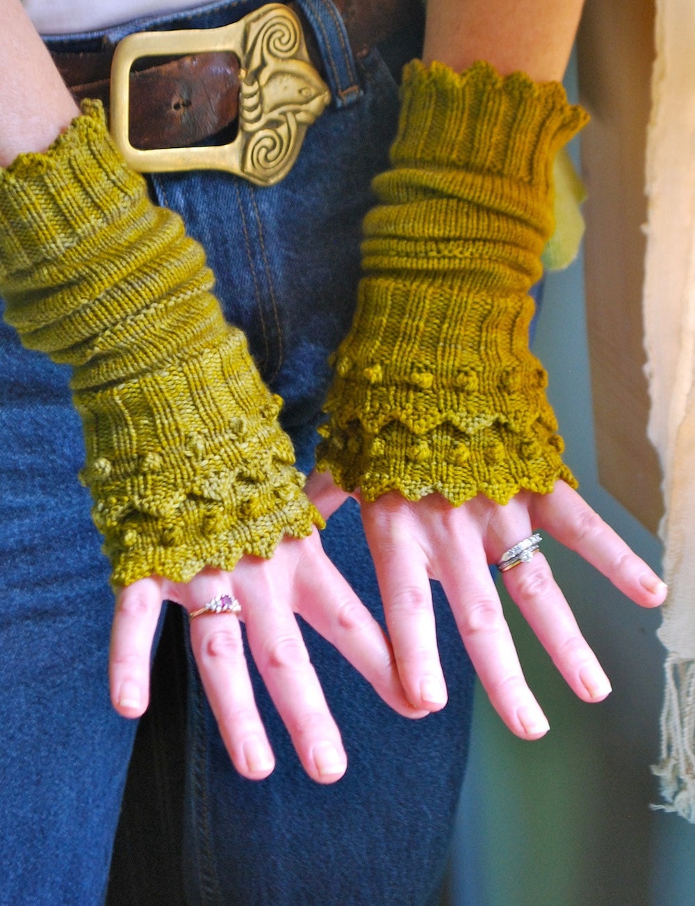 NEW PDF knitting pattern armwarmers "Heart of the Lotus"