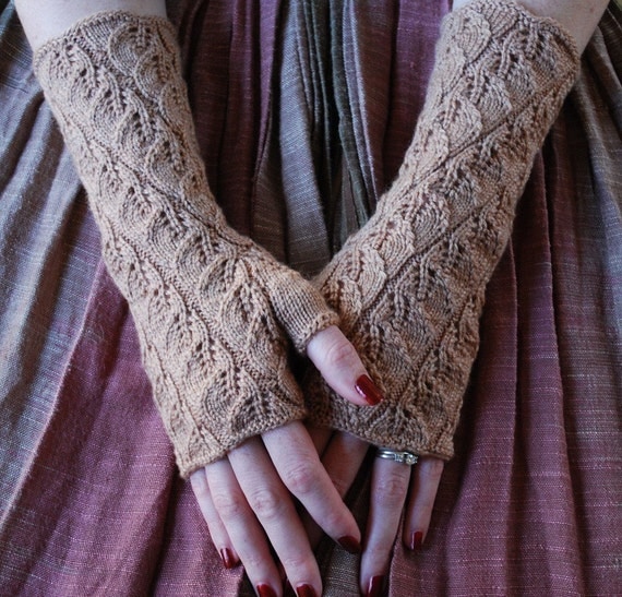 PDF Spiraling Leaves Fingerless Gloves Pattern