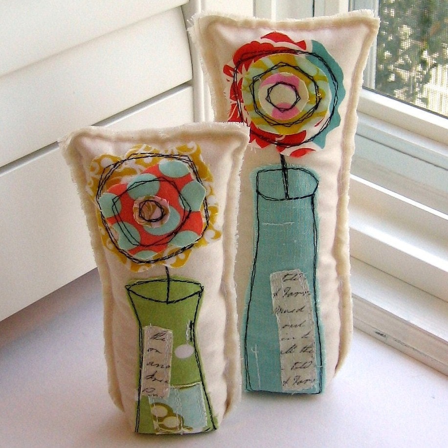 Valentine Flowers, Valentine Decoration, Bud Vase, Fabric Flowers, Soft Sculpture, Fabric Flower Bouquet, Appliqued Flowers - Set - No. 86