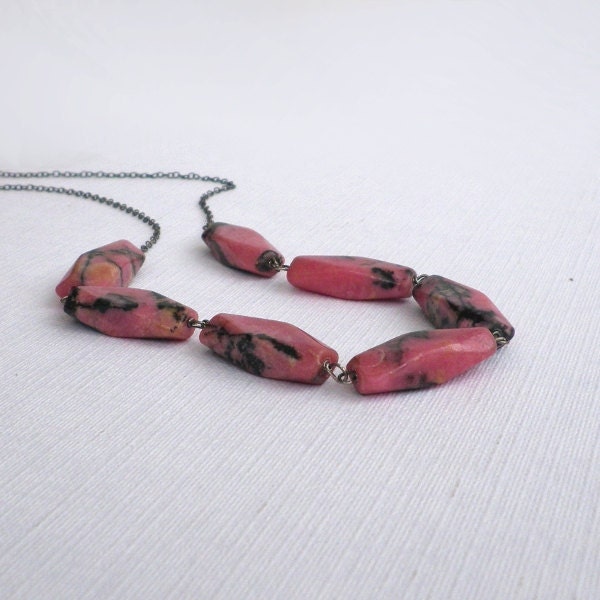 Rhodonite blackened silver chain necklace. Dusk pink black matrix natural stone. Antiqued oxidised black silver. Modern jewellery