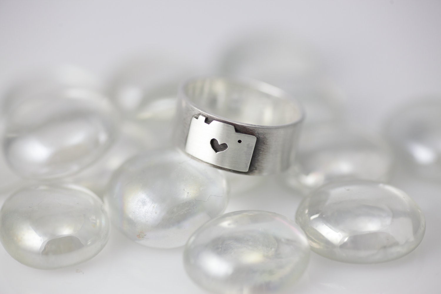 Camera Love Ring in Silver