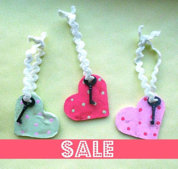 Sale Key To My Heart in Hot Pink-folk art ornament