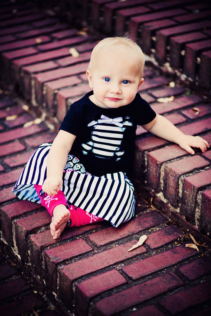 Pirate Girl - 2 pc Shirt/Onesie and Kool Kid Arm/Leg Warmer set for Girls, Toddlers, Baby, Infant - You choose Warmer Style and Bow Color