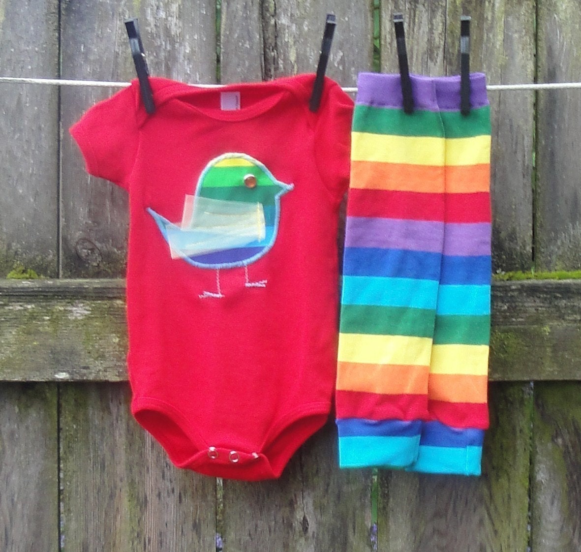 RAINBOW CHIC-A-DEE--2 piece Bird Applique Onesie and Kool Kid Legs Combo--Red, White or Black-Long or Short Sleeve-3/6,6/12,12/18,18/24 mos