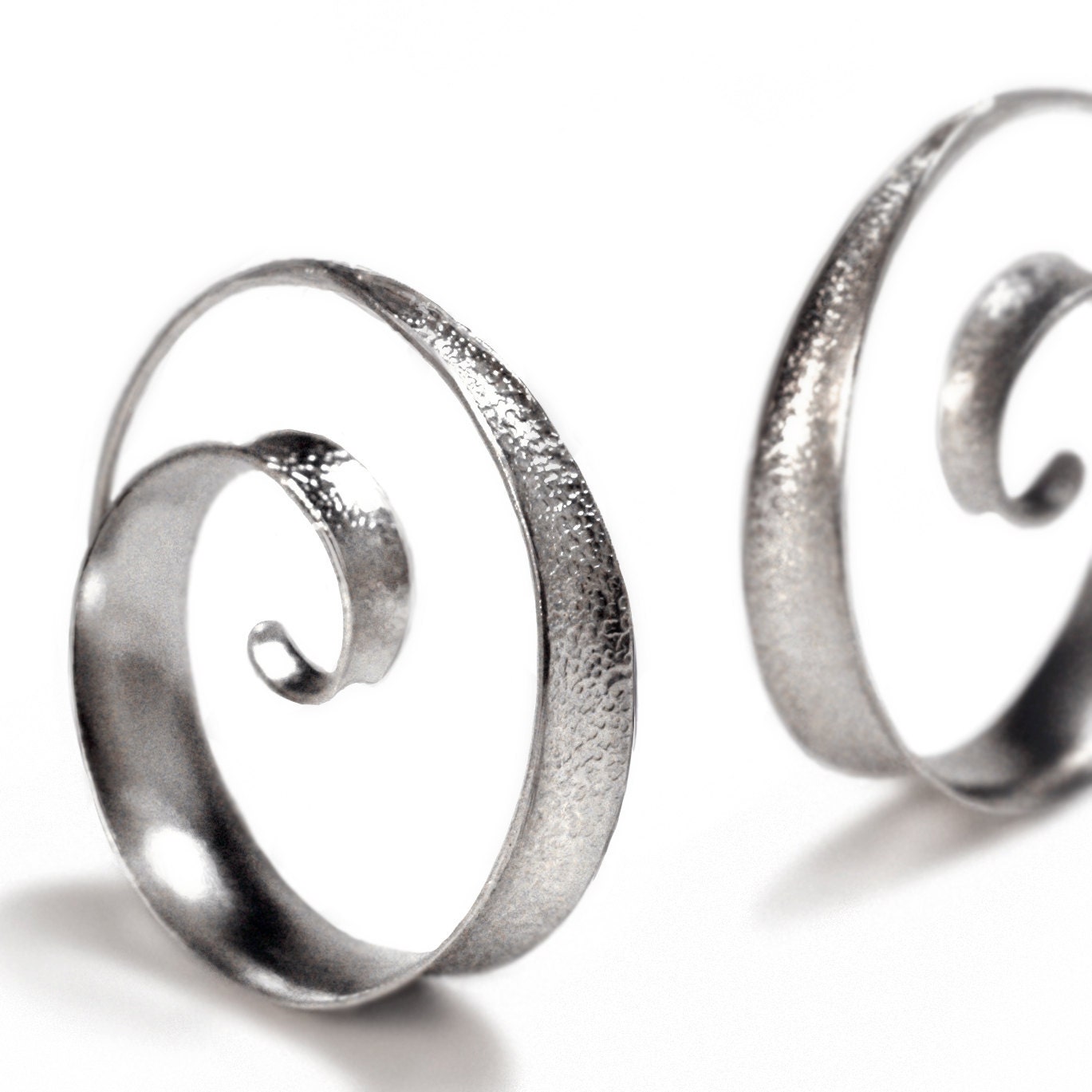 Anticlastic spiral hoop earrings - small