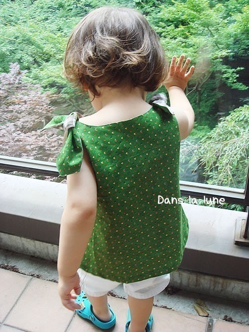 PDF Sewing pattern - Flower top for girl - 3 sizes between 1y and 6y