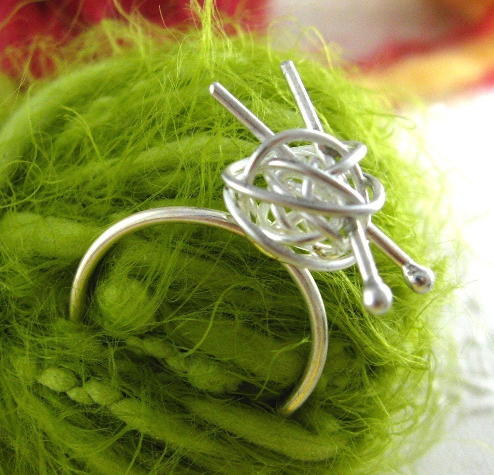 knit me somethin' ring