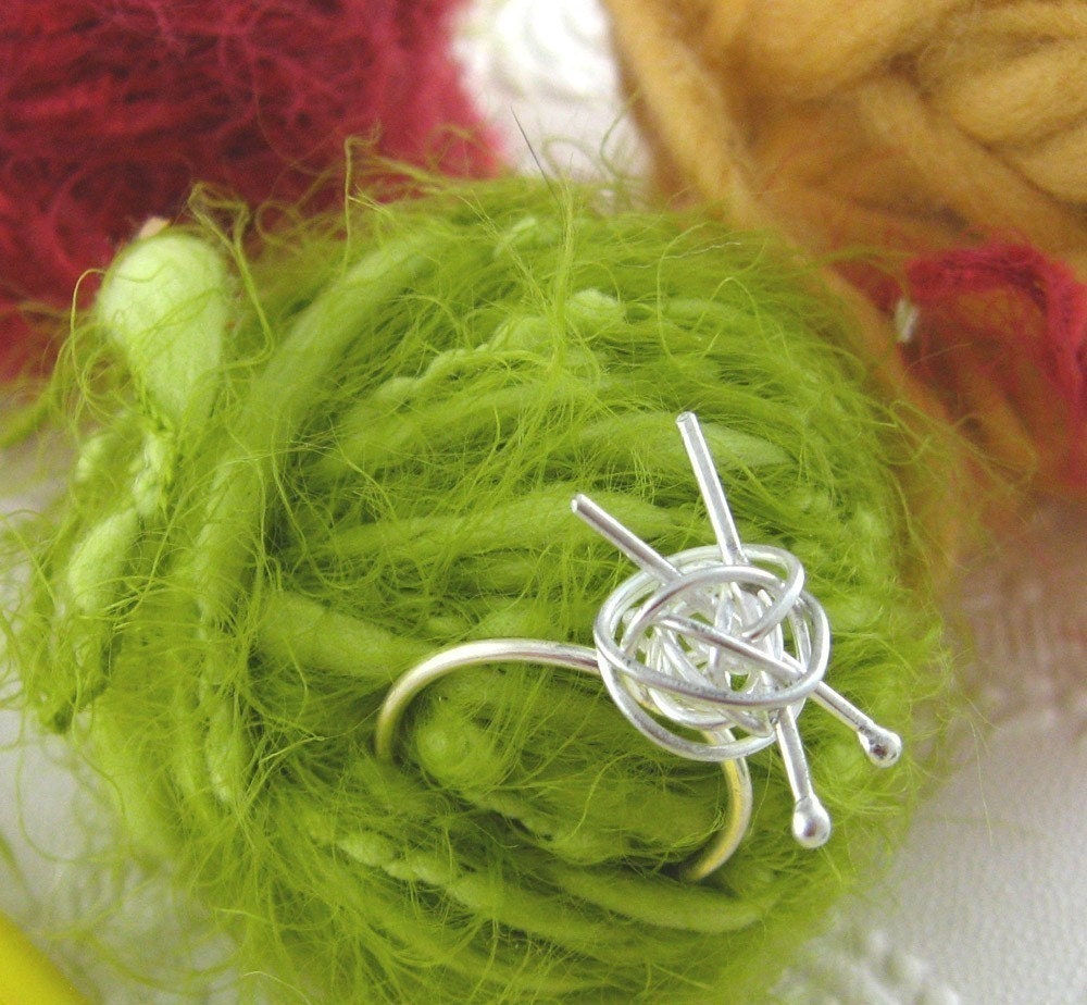 As seen in May issue of Yarnwise UK - knit me somethin' ring - sterling silver knitting ring, gift for knitter, for the love of knitting
