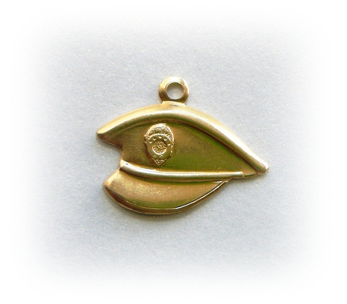 10 POLICE HAT Brass Charms and Jewelry Findings (BG)