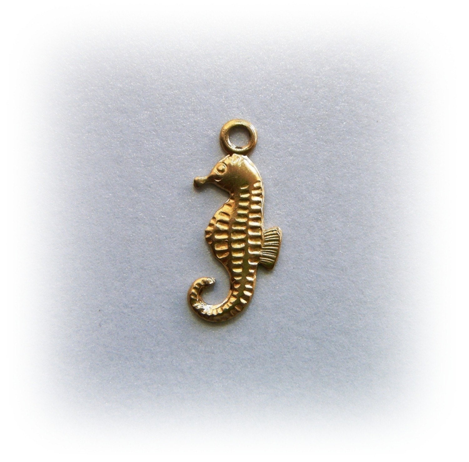 10 SEAHORSE Brass Charms and Jewelry Findings - Stamping - Scarapbooking - Craft (H)