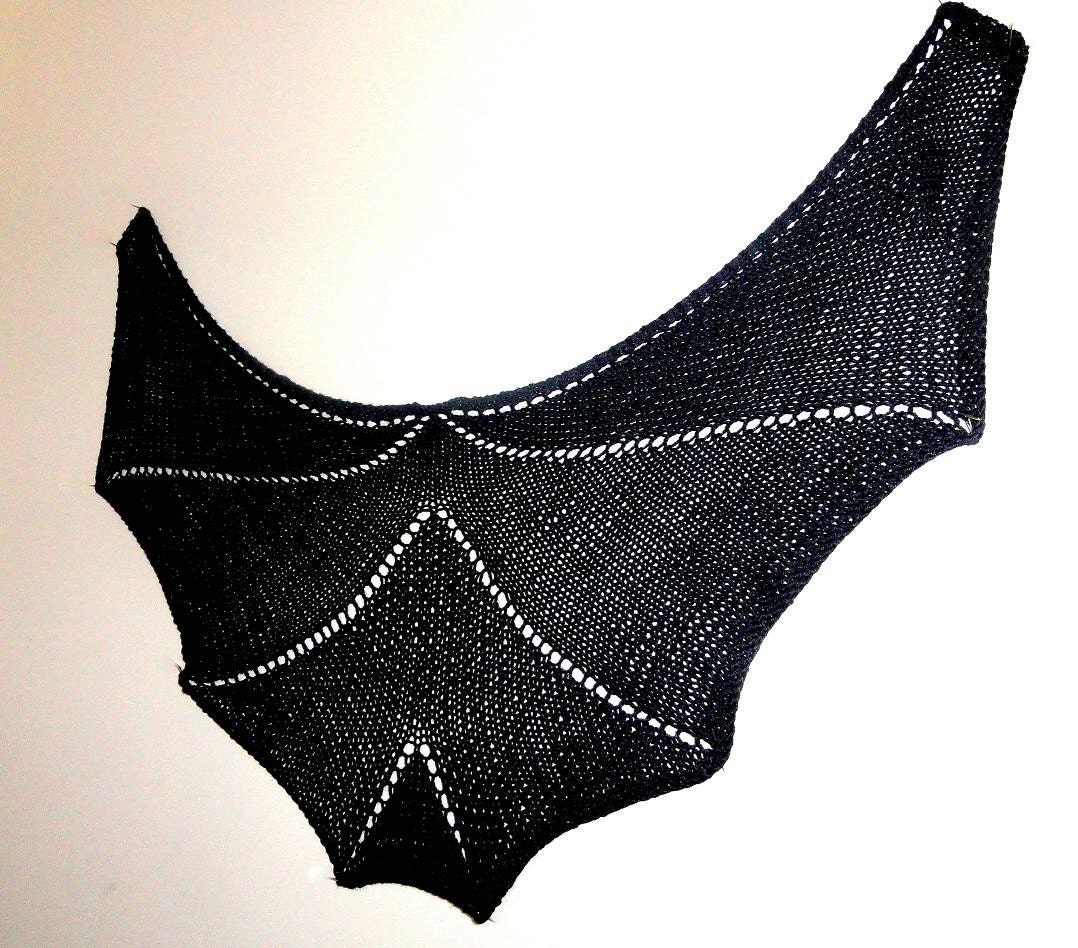 No Two Snowflakes presents Little Perfect One LACE SHAWL PATTERN Pdf by Karen Walker