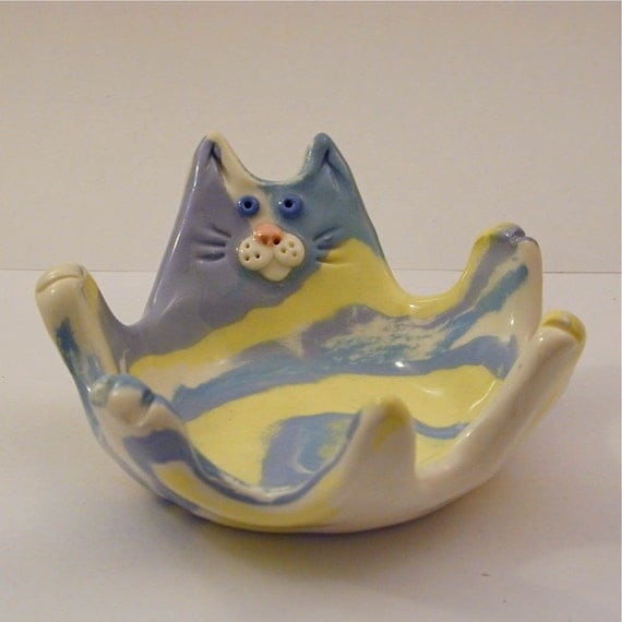 Ceramic Cat Dish by catfishcorner on Etsy