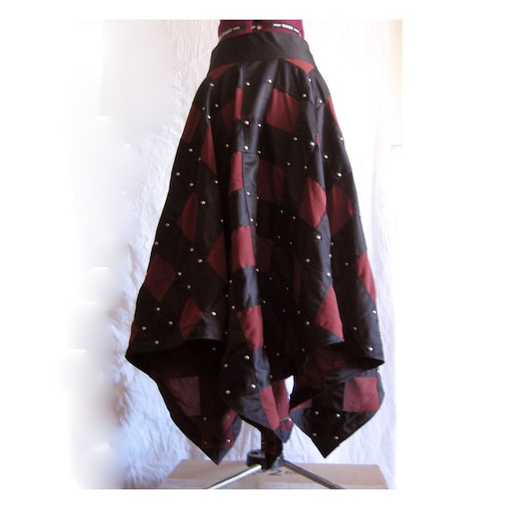 Elegant Lattice Pattern skirt with studded detail