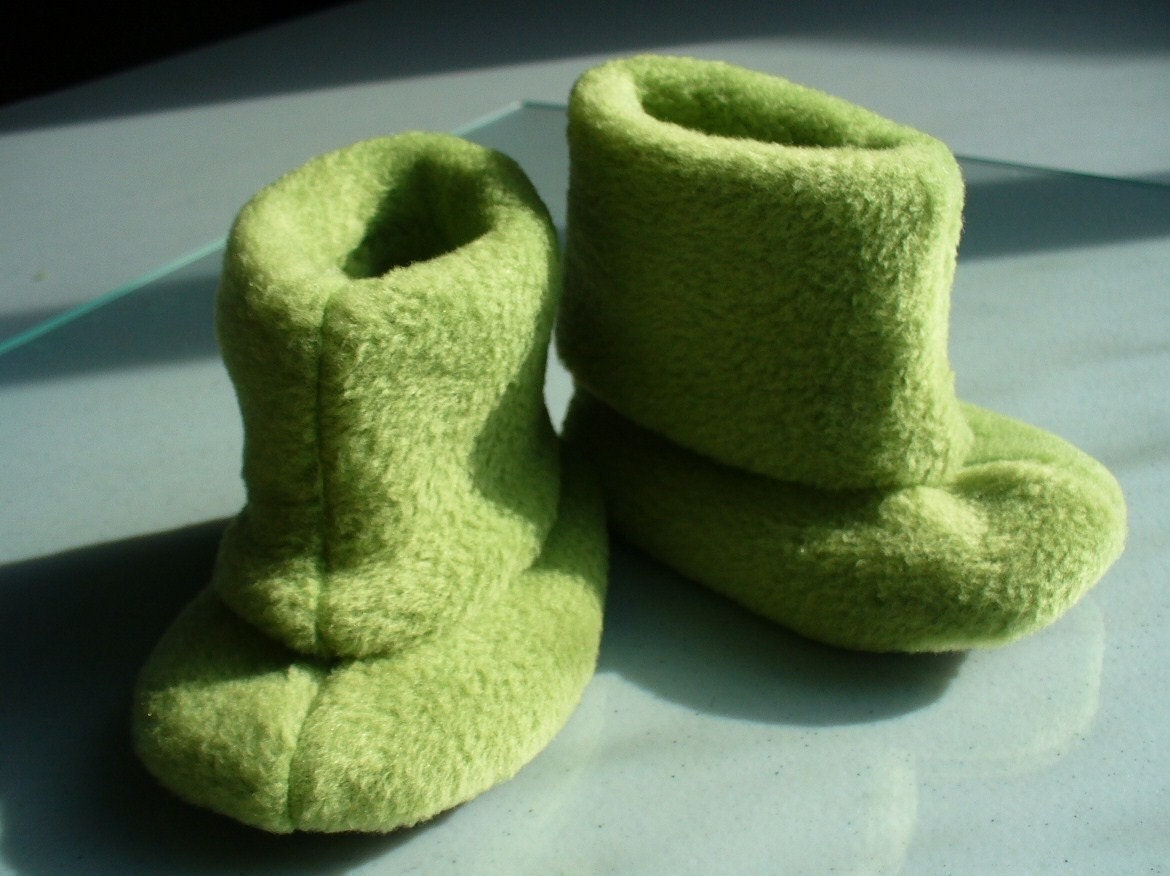 eskababy boots - the original sewing PATTERN - 4 sizes for 0-18 months