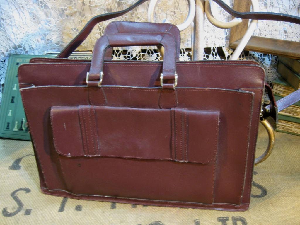 Leather Satchel Tote Bag Vintage 1970s Wine book bag