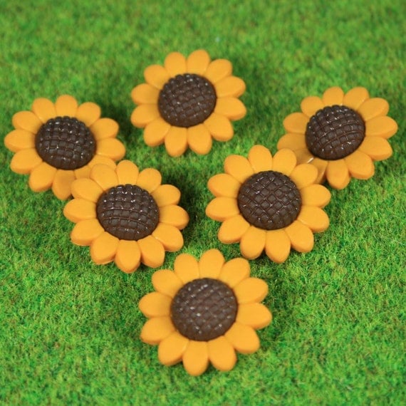 Yellow Sunflower Novelty Buttons