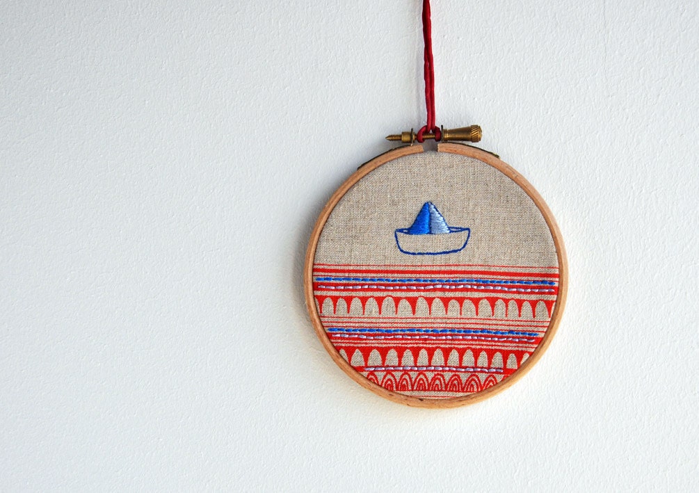 round dream Sailboat 1 - mixed media hanging wall (4'' diameter)