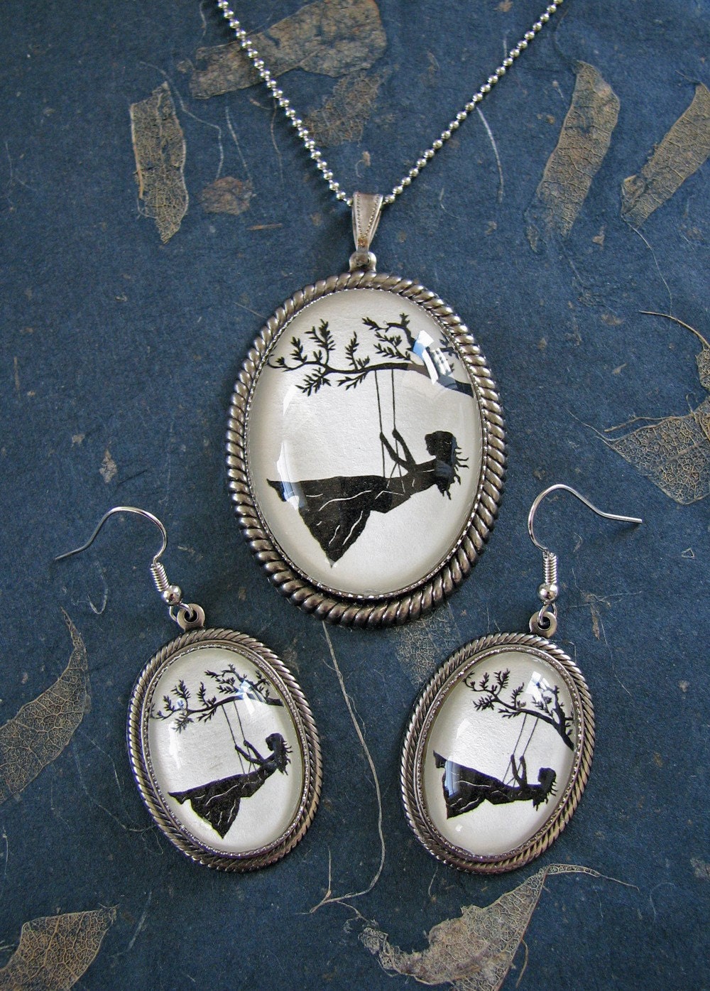 Girl on a Swing Earring - Necklace Set