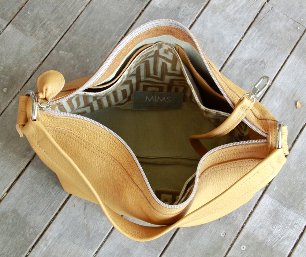 special price - ships as seen within the week - BOHO XL with two outside pockets - large leather hobo - soft and slouchy