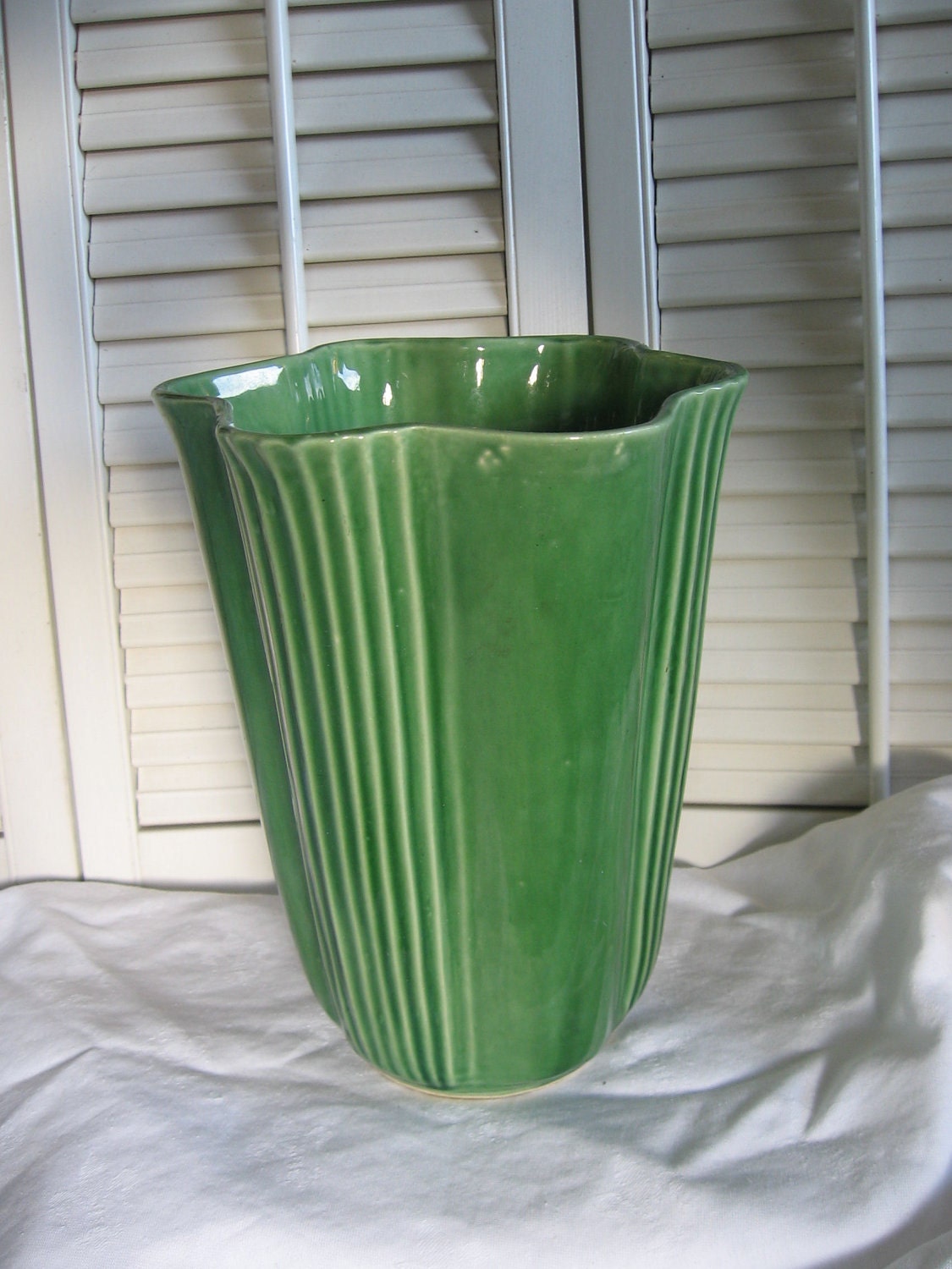 Vintage Shawnee Large Green Vase 1950s by dragonflytreasure