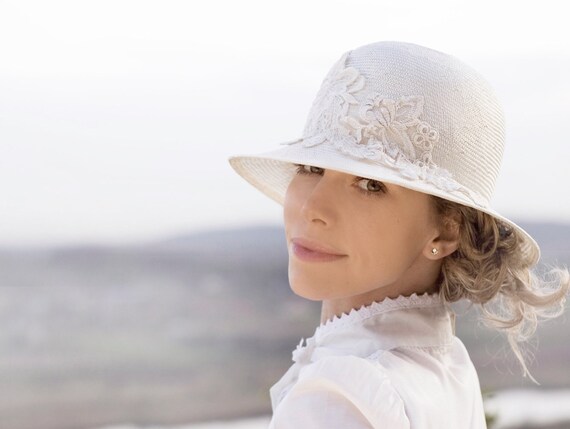 Bridal Off White Hat Chic Vintage Inspired 1920's New Summer Natural Sisal Straw Elegant Weddings Bridal Shower Women Accessories