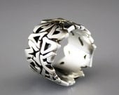 Graffilthy Ring