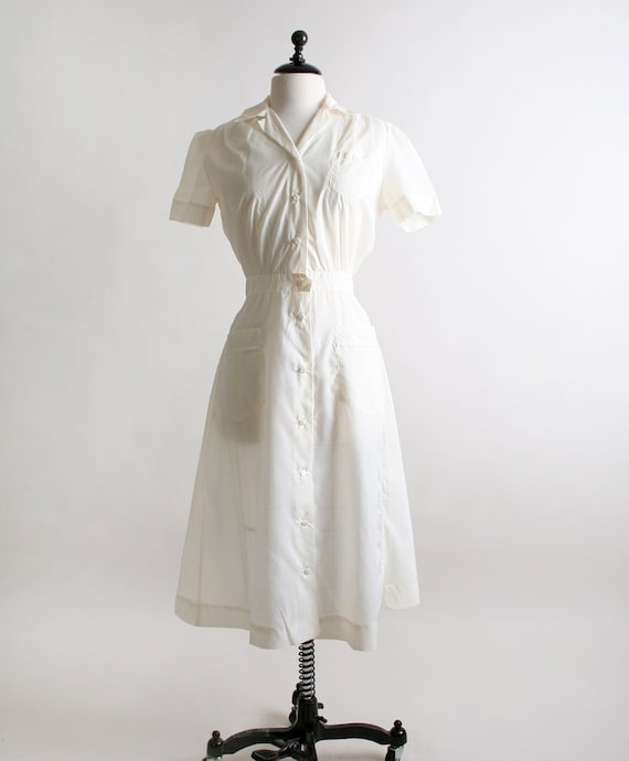 Vintage Nurse Dress 16