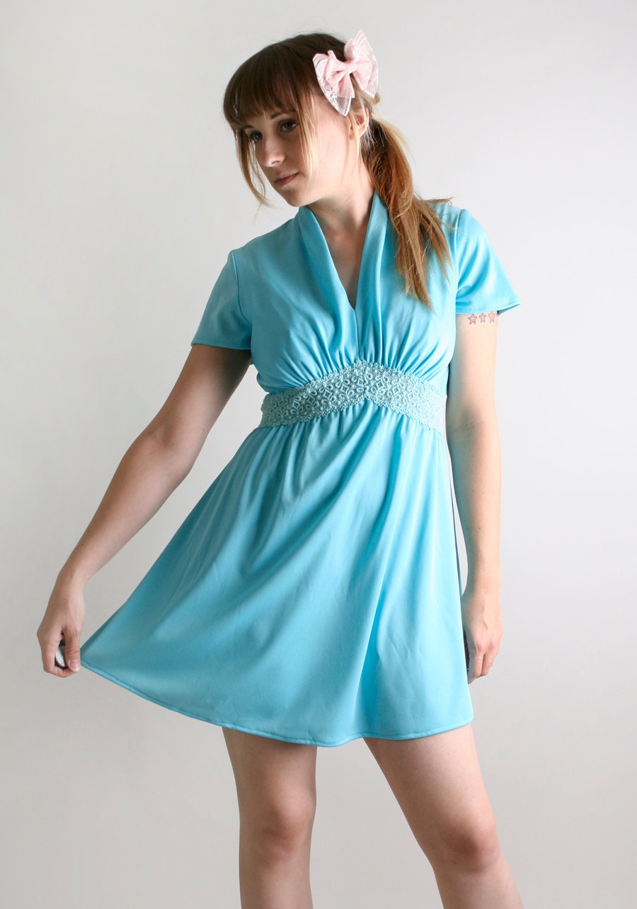 Vintage 1970s Mini Dress - Pastel Aquamarine with Doily Applique Waistline - Medium Spring Summer Fashion