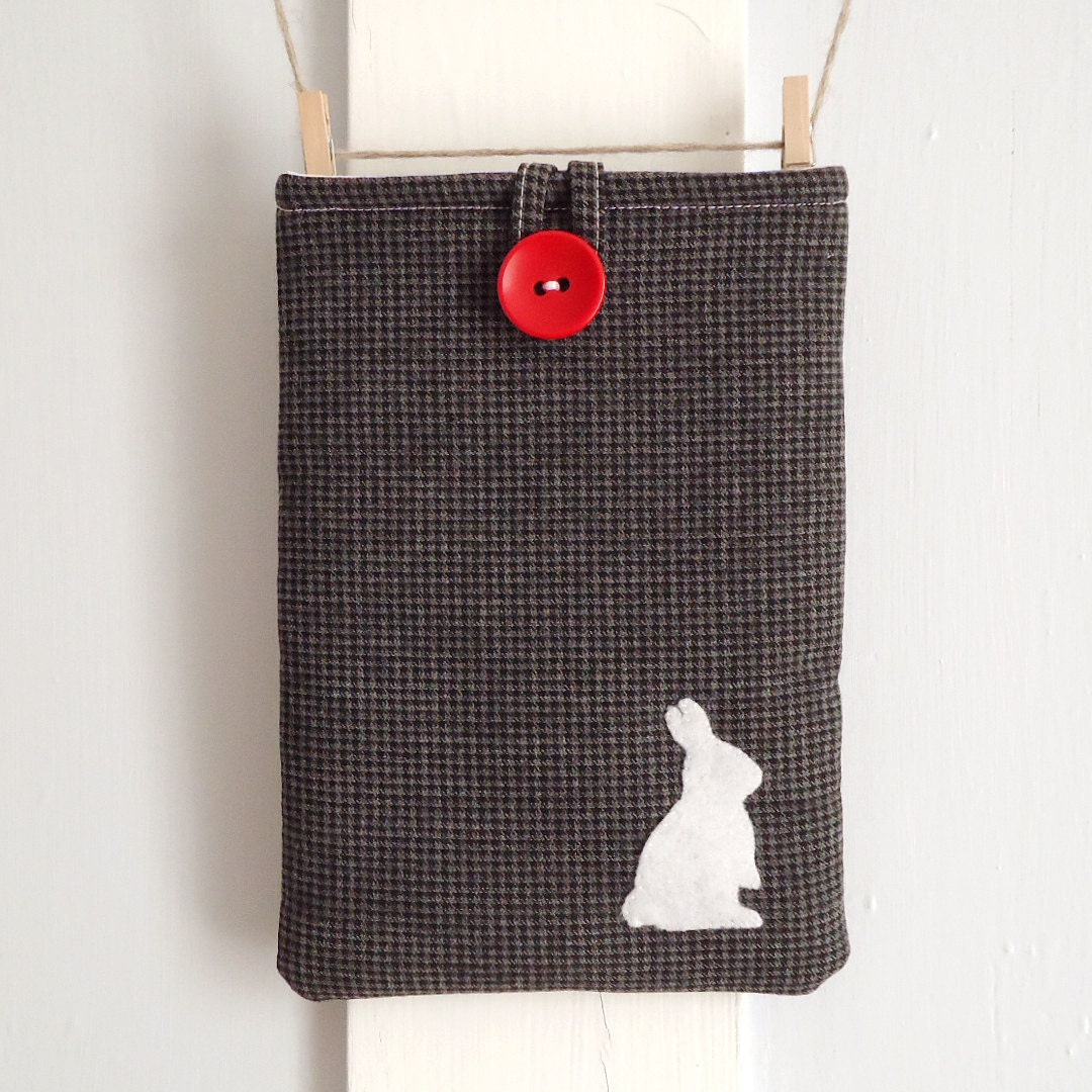 Rabbit and Houndstooth Padded Kindle Sleeve