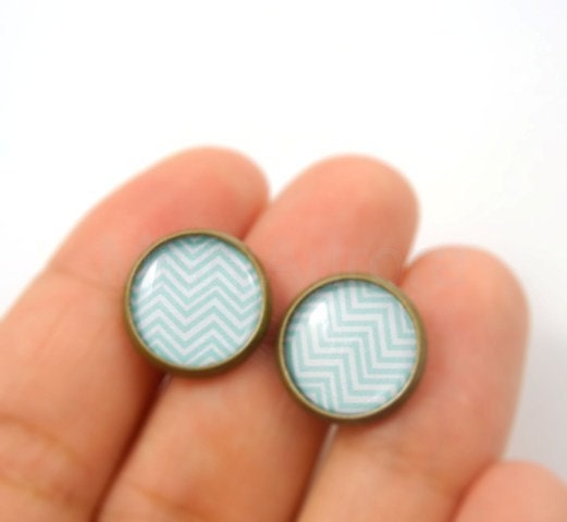 Mint Green Chevron Stud Earrings - Mint Pastel Jewelry - Mint Chevron Earring Posts