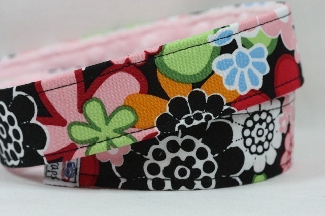 Camera Strap - Quick Release Camera Strap - DSLR Neck Strap - Garden Party  with PINK  Minky