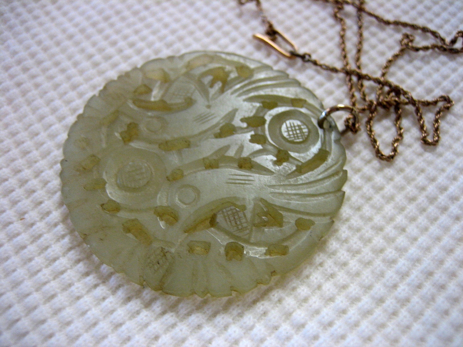 Vintage Carved Jade Medallion Necklace Jadeite Bird Pendant