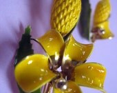 Vintage Yellow Lily Brooch Earring Set 50s 60s Metal Enamel