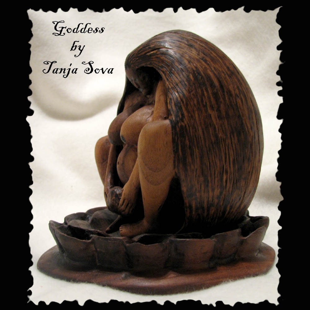 empowering birthing goddess figurine, statue