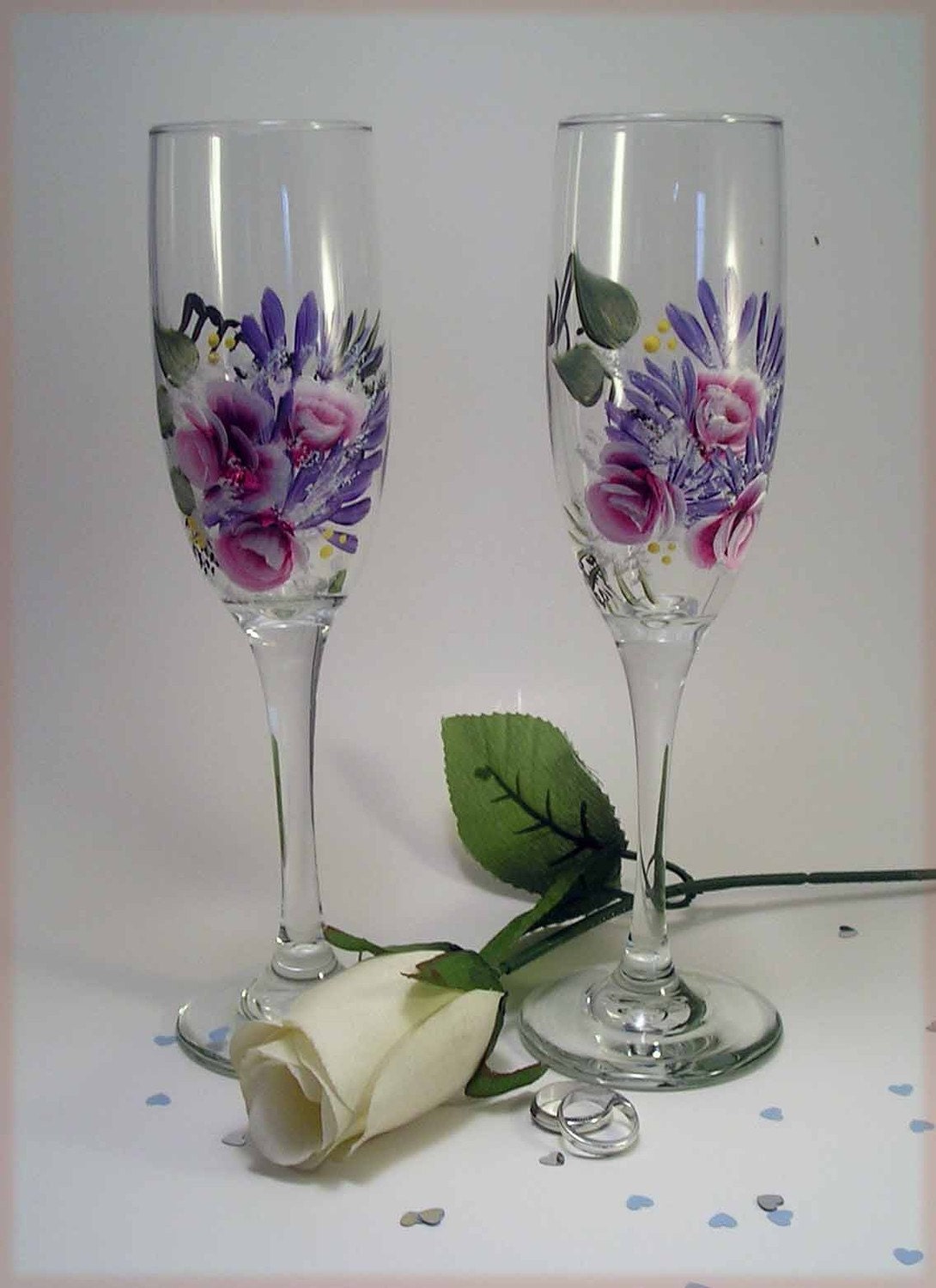Pink Roses and Daisy Toasting Flutes