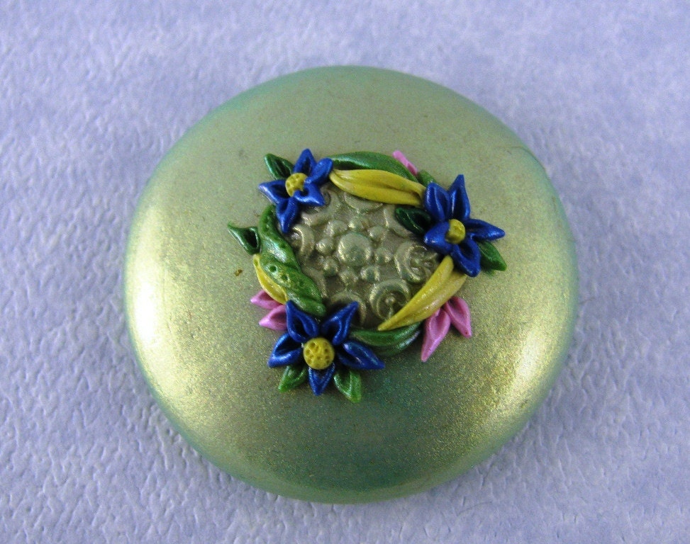 Cabochon Green Round Flowers Bouquet