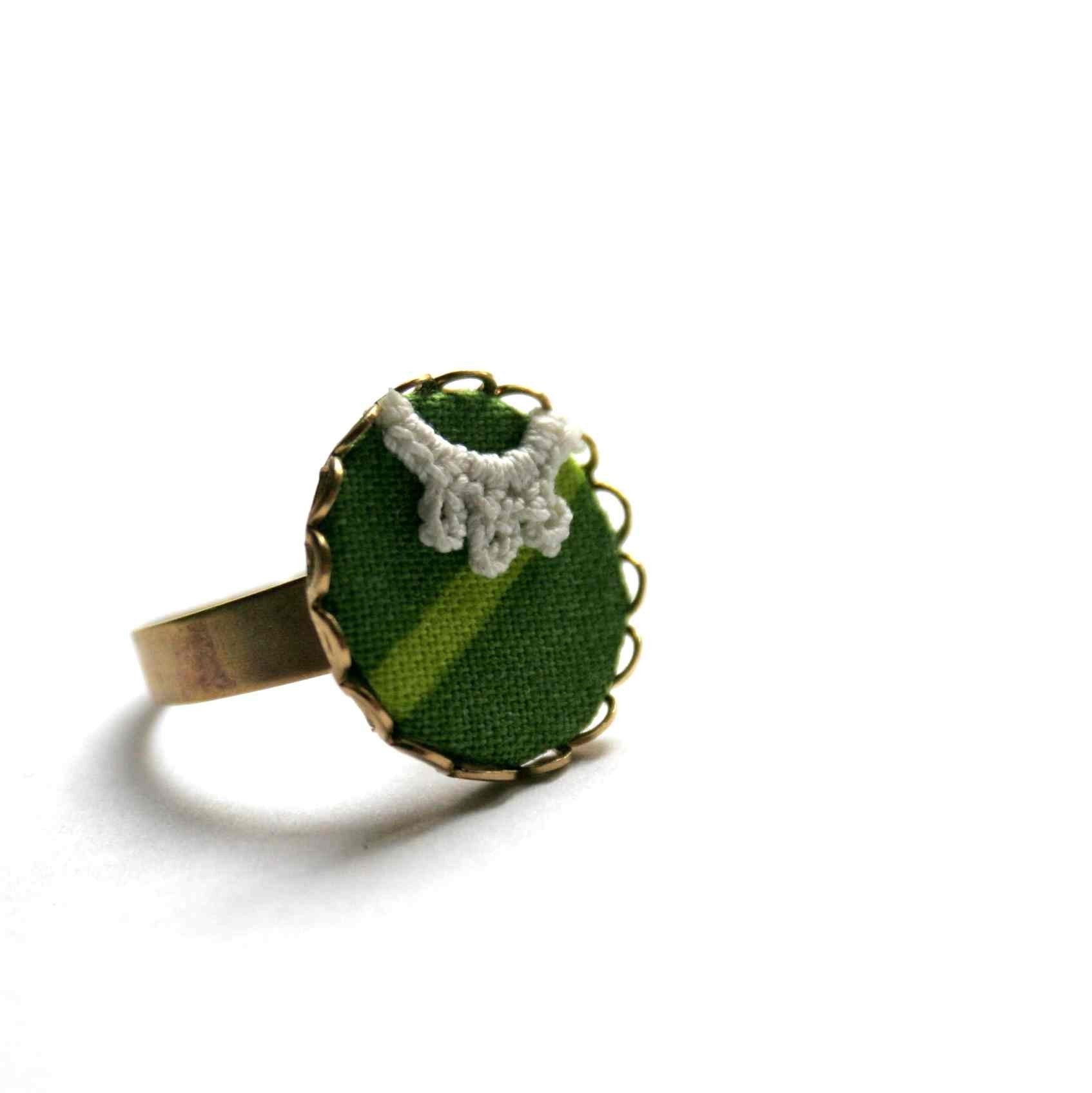 Ring with Vintage Lace in Green and White - Vintage Grass - SALE