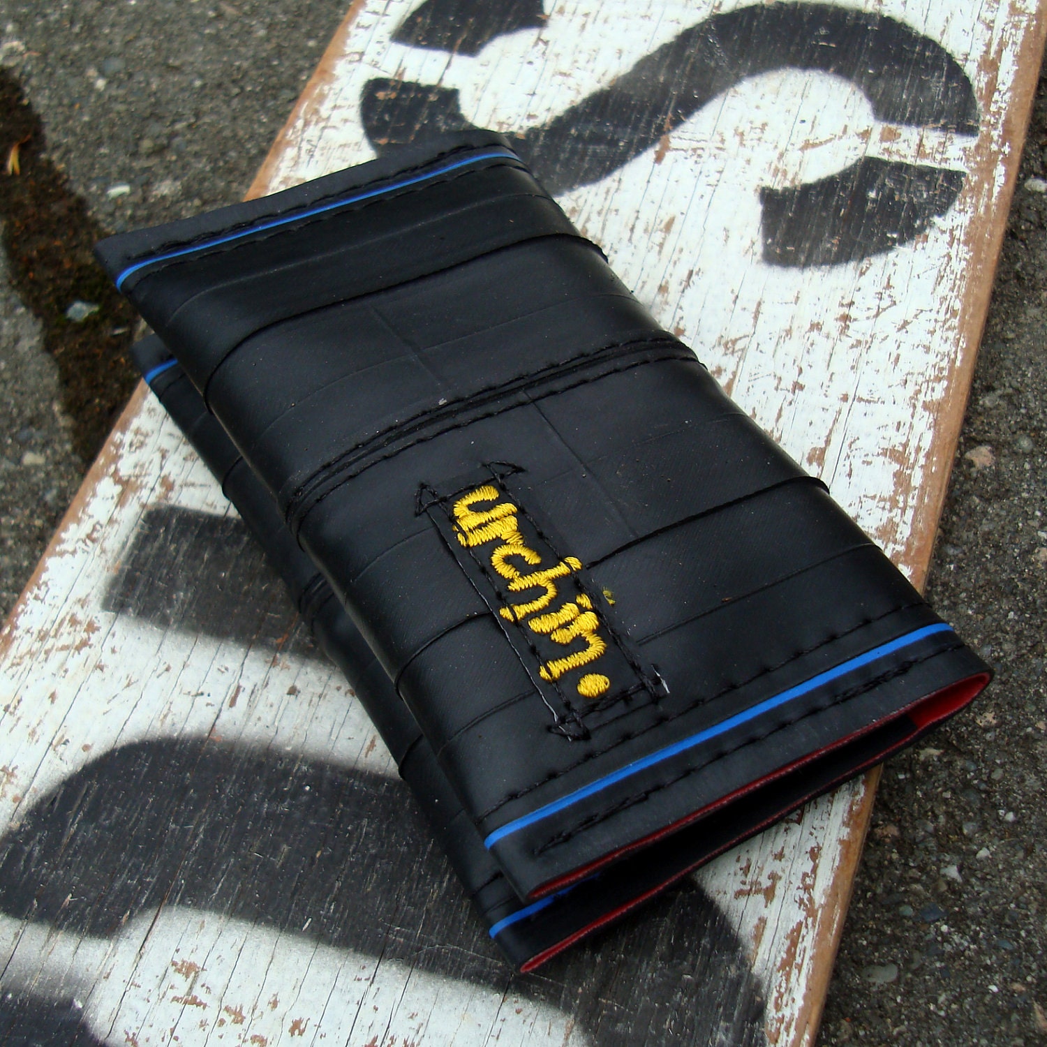 Wallet card holder made from a used bike inner tube eco friendly fashion