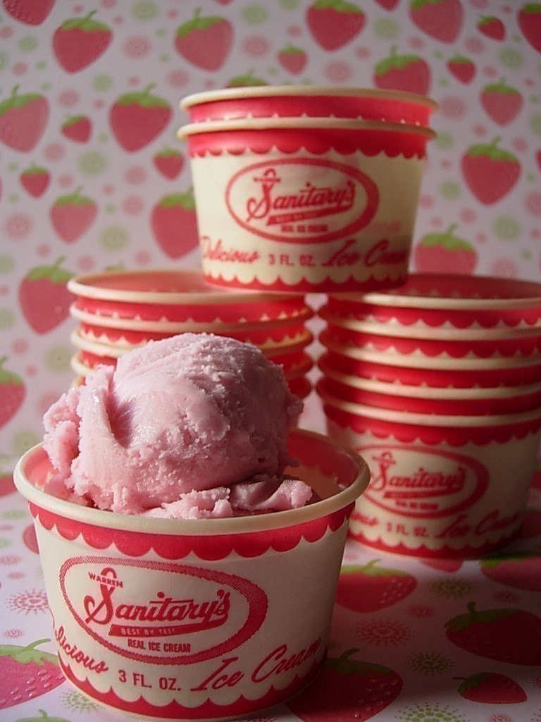 Ice Cream Cups 1 dozen Perfect for your vintage party carnival circus Christmas wedding SALE