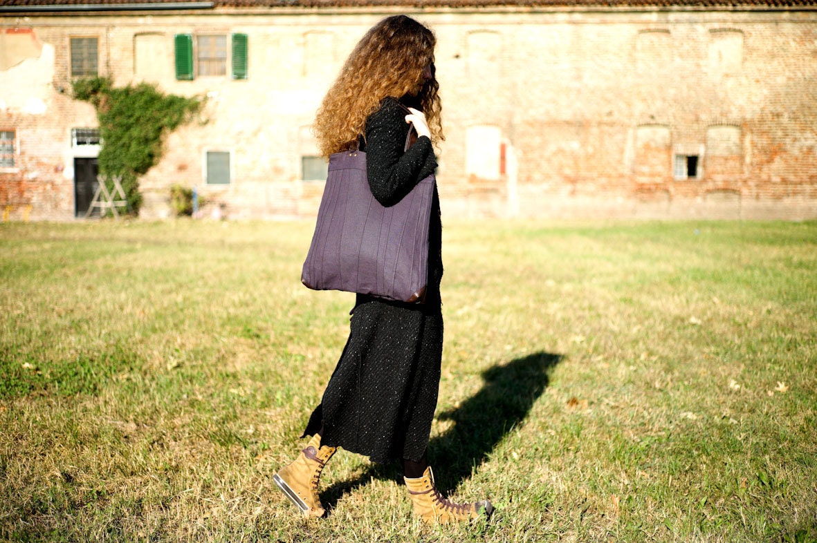 Mara bag in navy