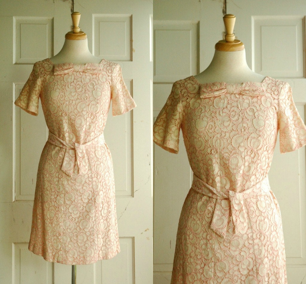 1960s Womens Lace Dress / Spring Fashion / Vintage Pink Shift