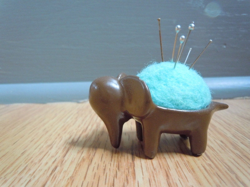 Vintage Tiny Elephant Pin Cushion